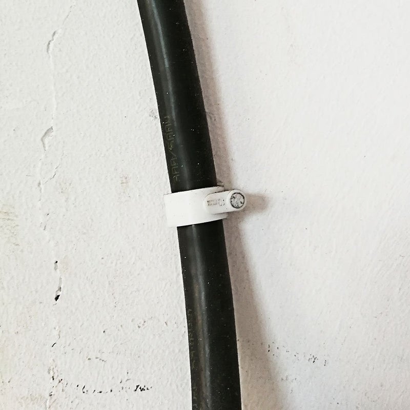 HS مشابك كابل إيثرنت Cat6 7 مم مع مسمار فولاذي (عبوة 200)، مشابك سلكية بيضاء للجدران، إدارة الكابلات - Image 4